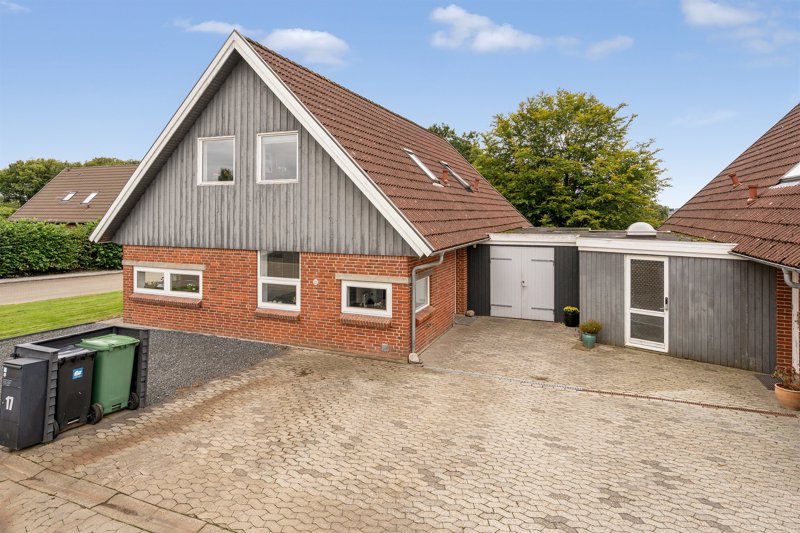 Property image number 2