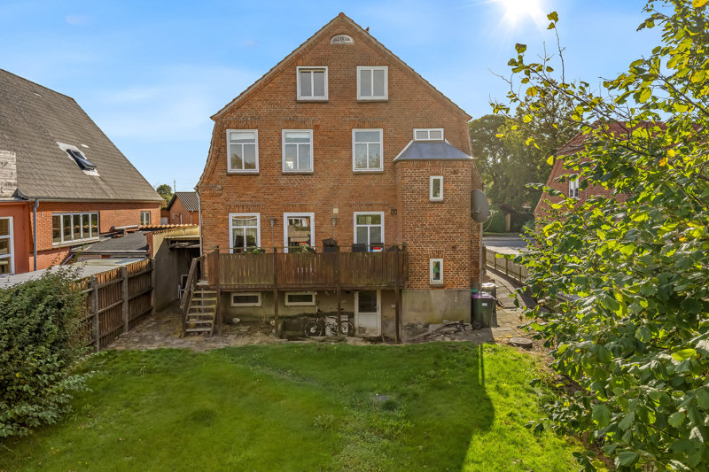 Property image number 2