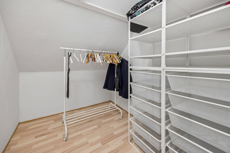 toggle-gallery-image