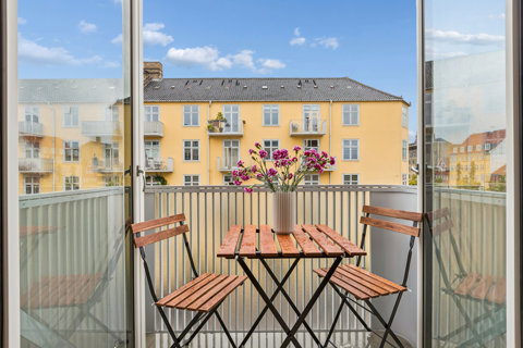 Kig til kanalen: toværelses på fantastisk Christianshavn-adresse