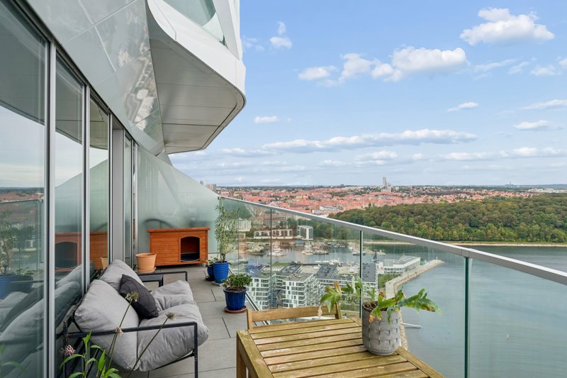 Property image number 2