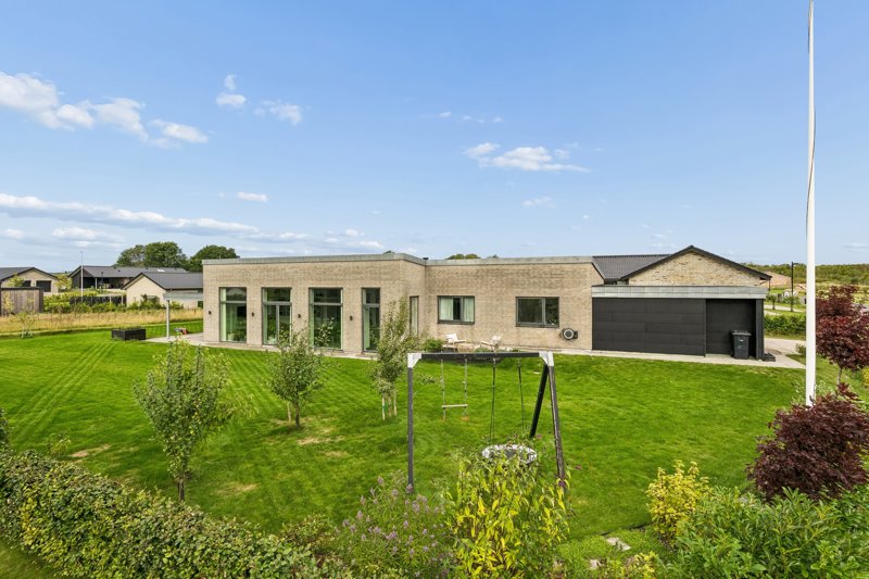 Property image number 1