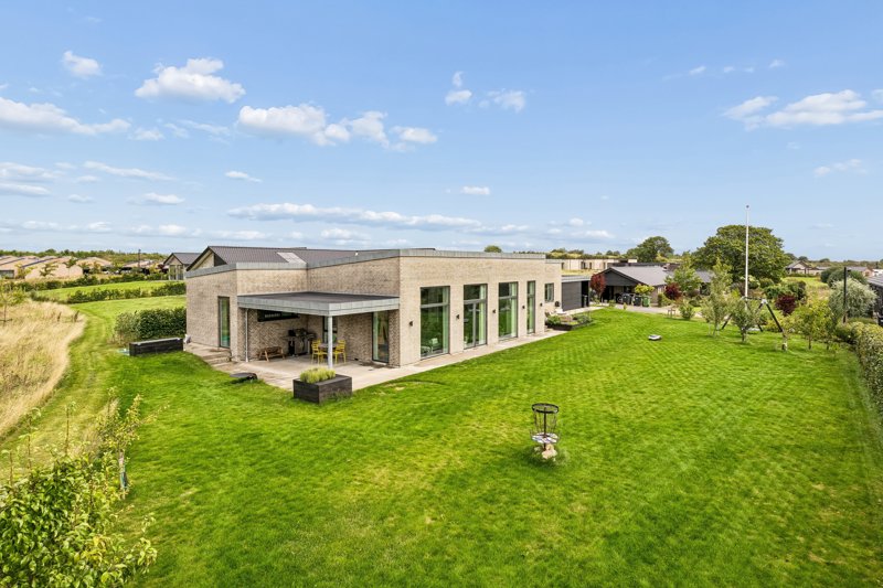 Property image number 3