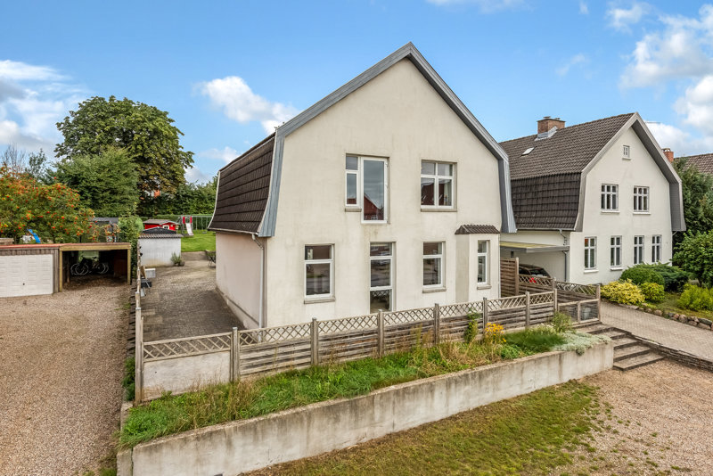 Property image number 1
