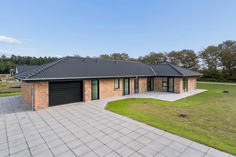 Property image number 1