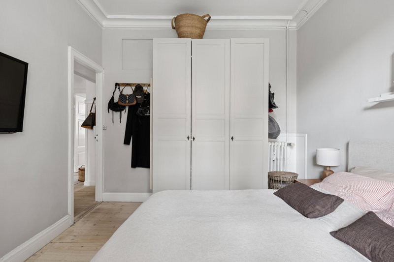 toggle-gallery-image