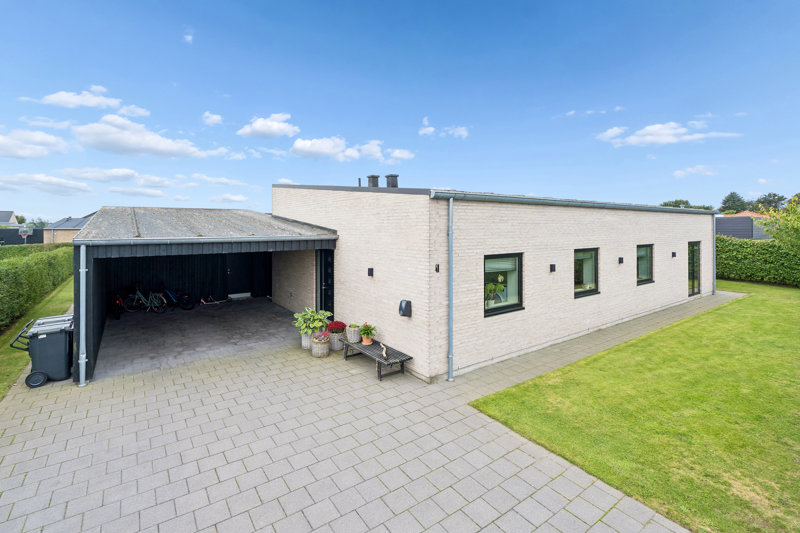 Property image number 1