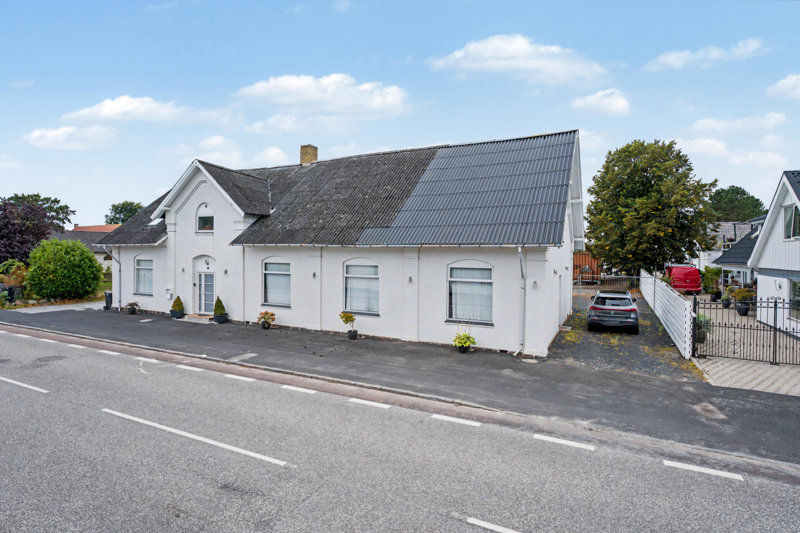 Property image number 2
