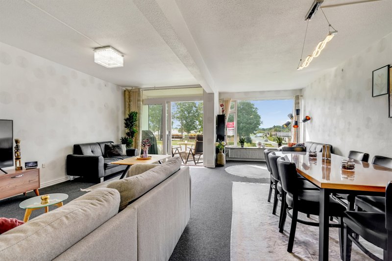 Property image number 2