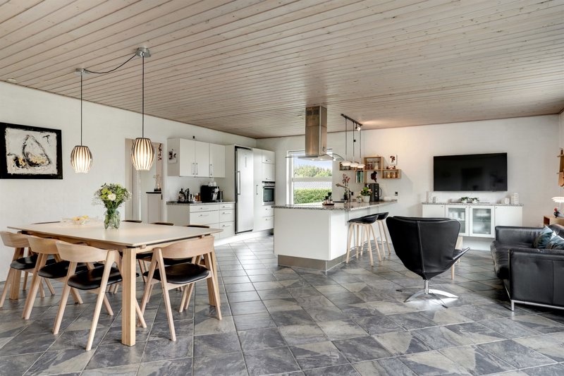 Property image number 2