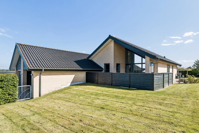 Property image number 2