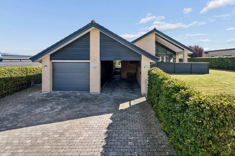 Property image number 1