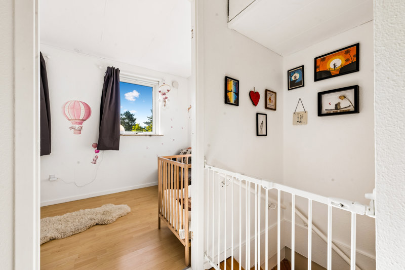 toggle-gallery-image