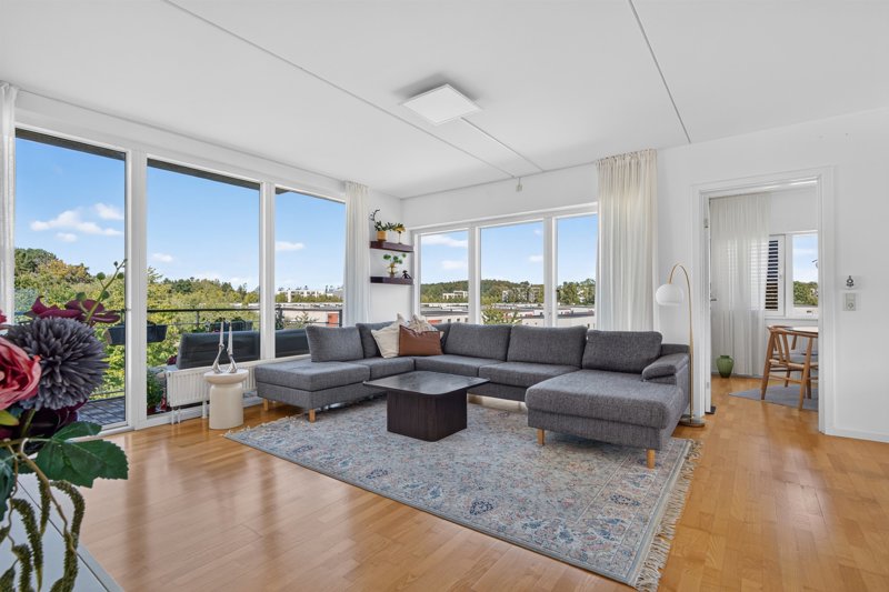 Property image number 2