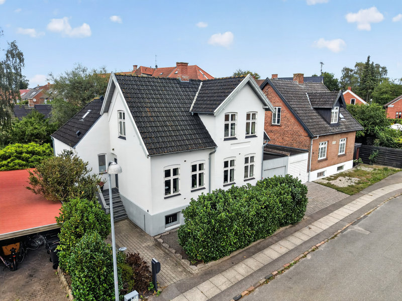 Property image number 3