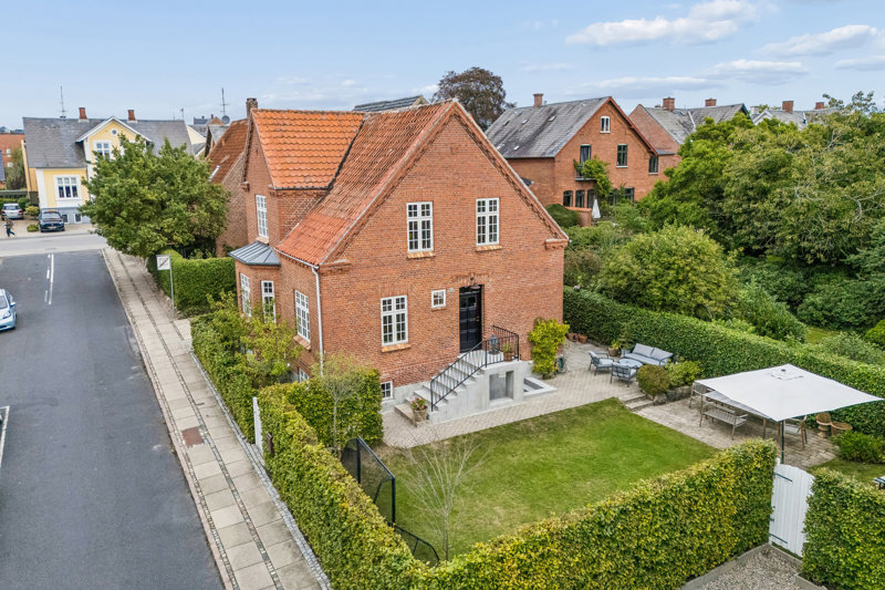 Property image number 2