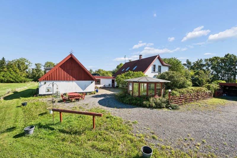 Property image number 2
