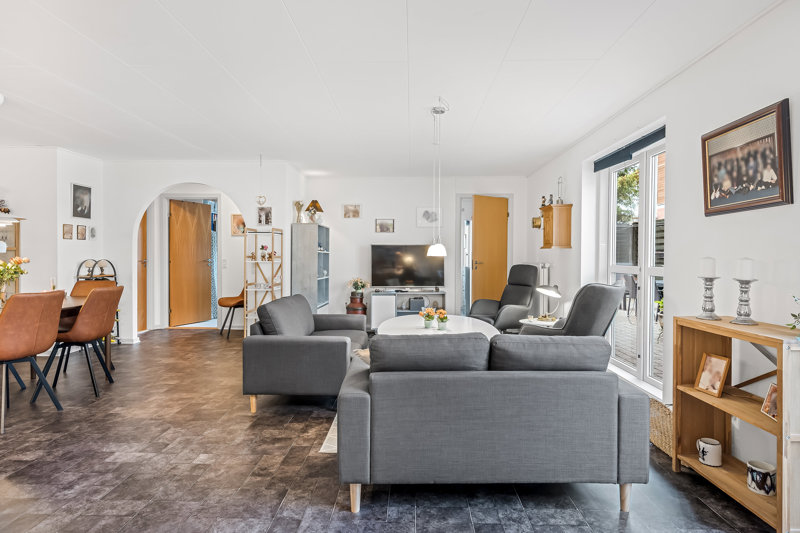 Property image number 8