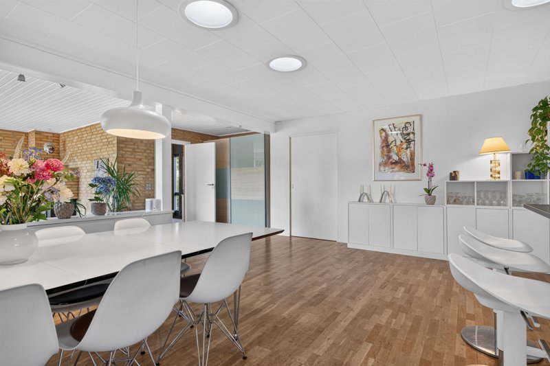 Property image number 8