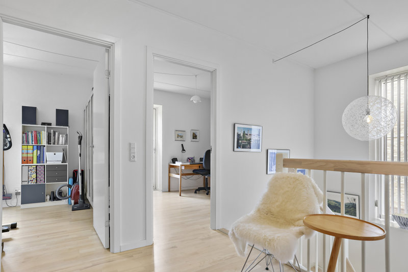toggle-gallery-image