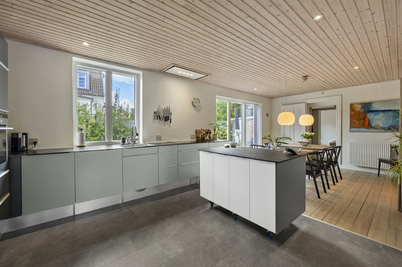 Property image number 2