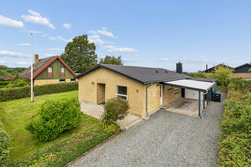Property image number 2