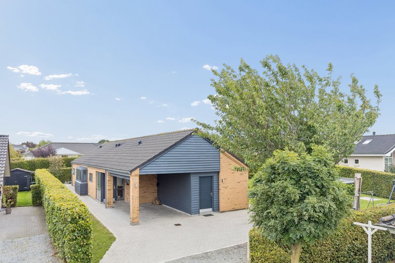 Property image number 2