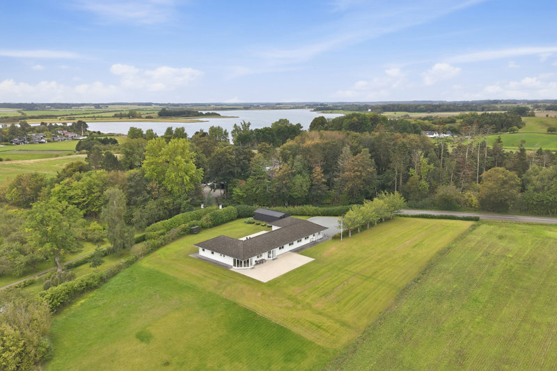 Property image number 1