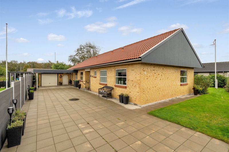 Property image number 2
