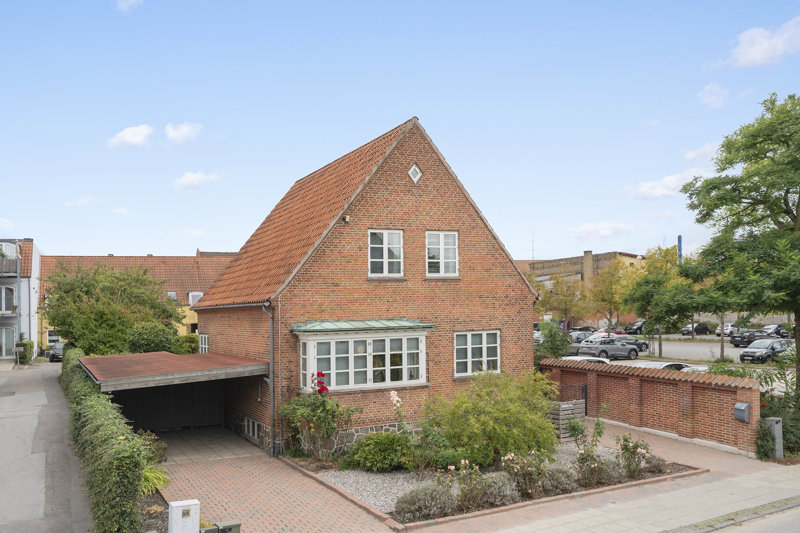 Property image number 2