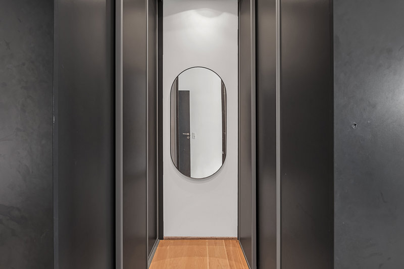 toggle-gallery-image
