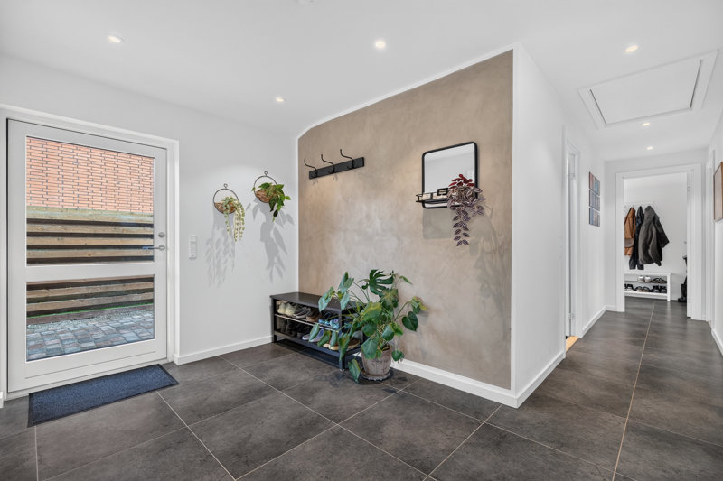 Property image number 2
