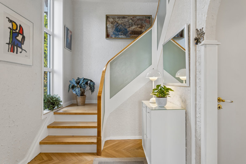 toggle-gallery-image