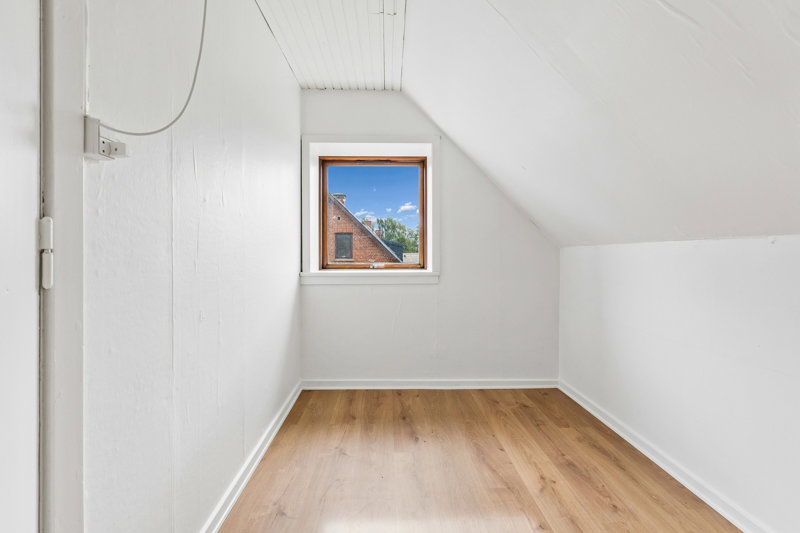 toggle-gallery-image