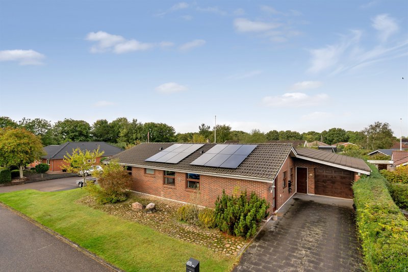 Property image number 2