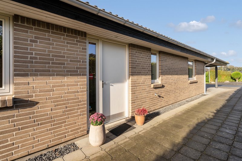 Property image number 3