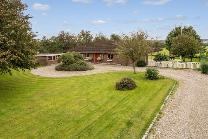 Property image number 1