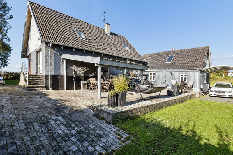 Property image number 2