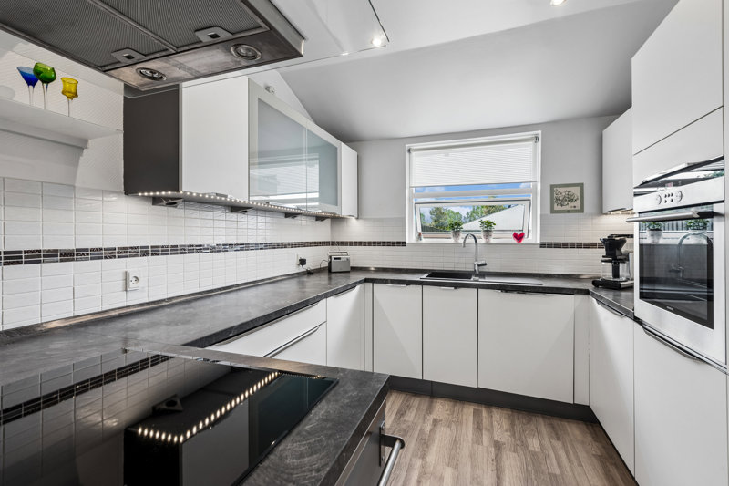 Property image number 8