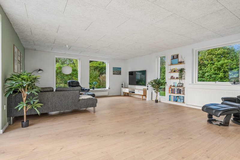Property image number 8