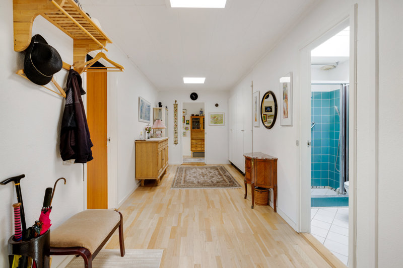 toggle-gallery-image