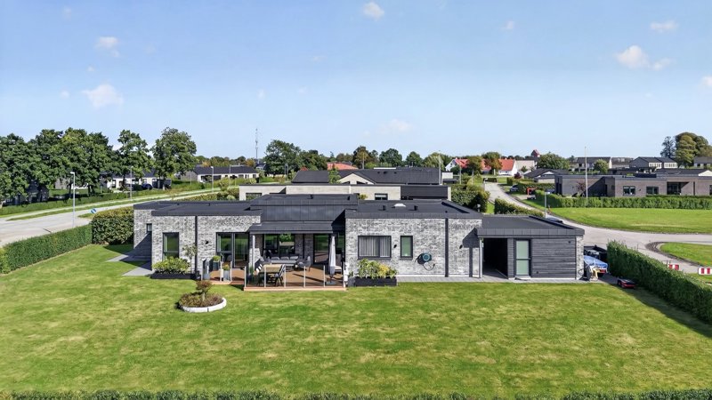 Property image number 1