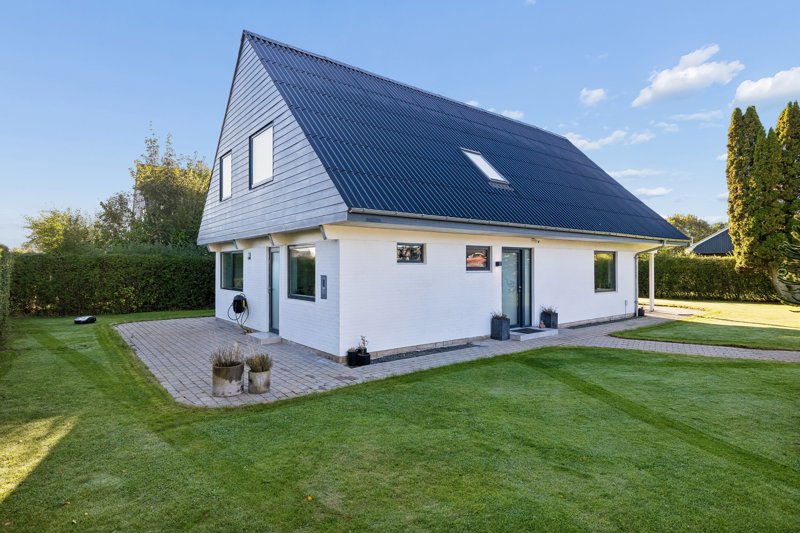 Property image number 2