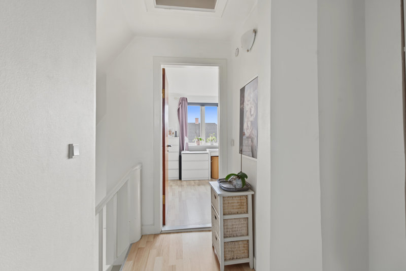 toggle-gallery-image