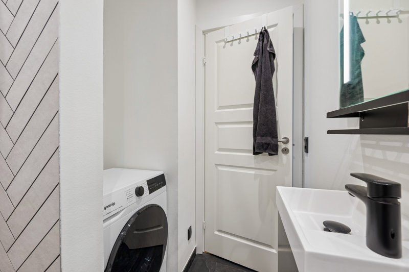 Property image number 8