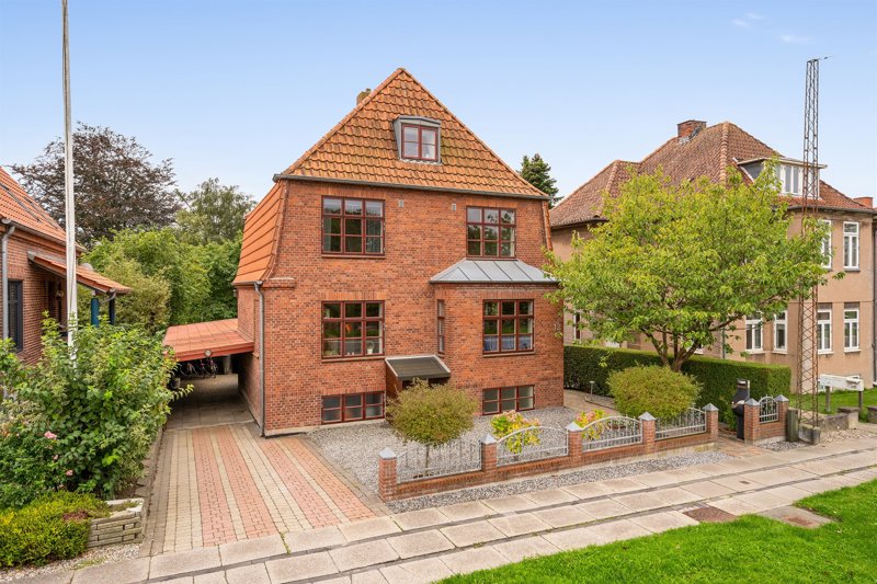 Property image number 1