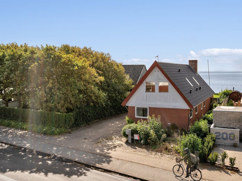Property image number 2