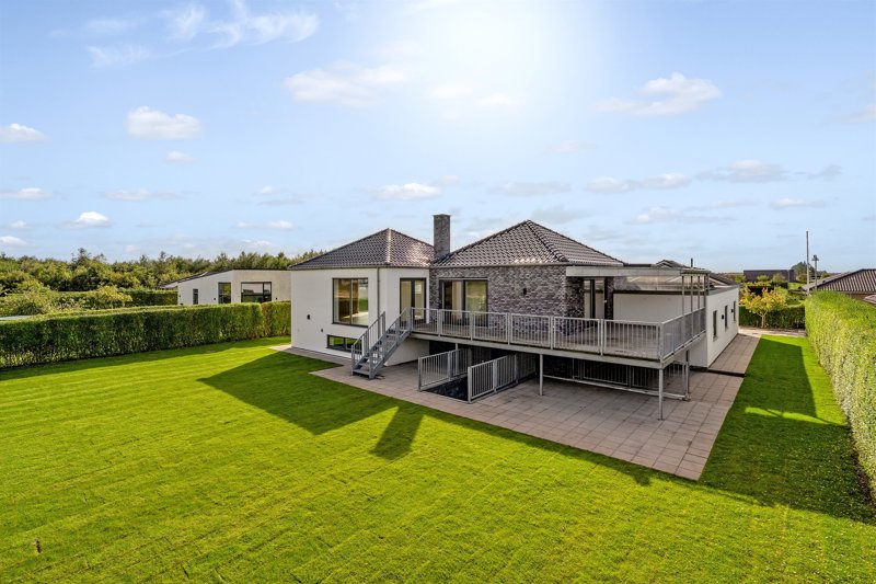 Property image number 2