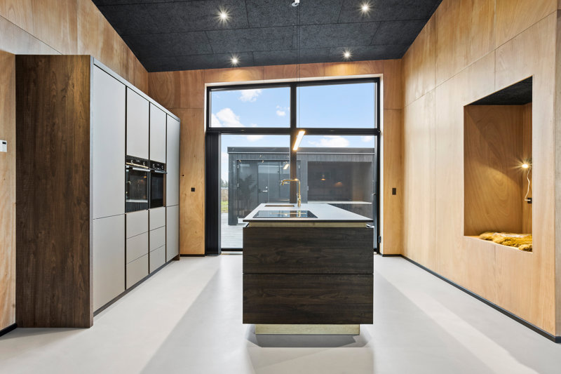 toggle-gallery-image