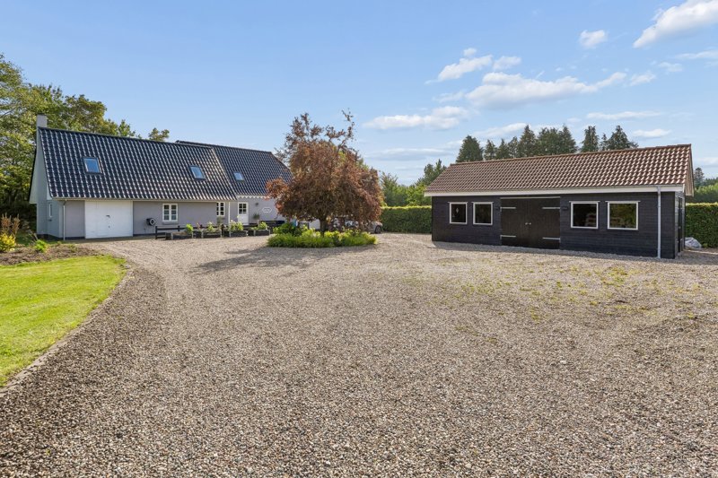Property image number 2